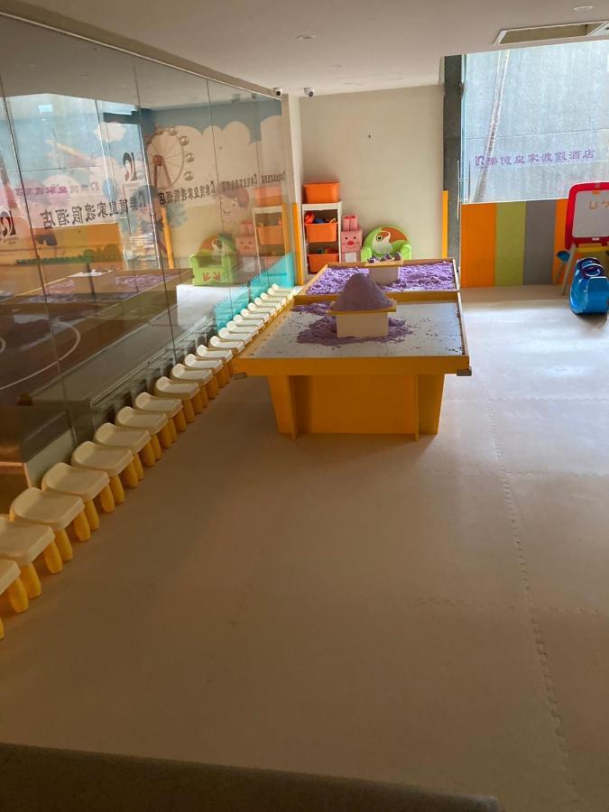 Look Royal Resort Цзяї Екстер'єр фото The Children's Museum of Oakville